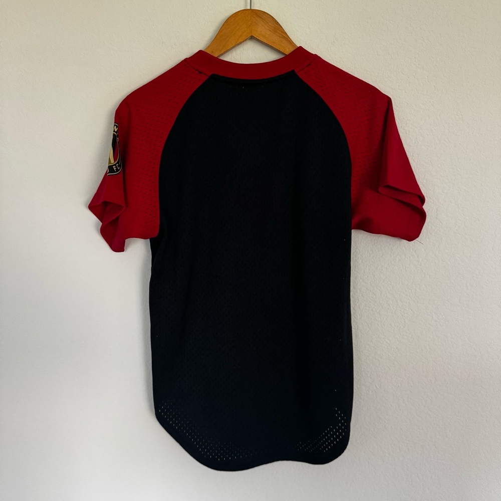 MITCHELL & NESS MLS ATLANTA UNITED FC V-NECK JERSEY SIZE SMALL - Picture 2 of 5